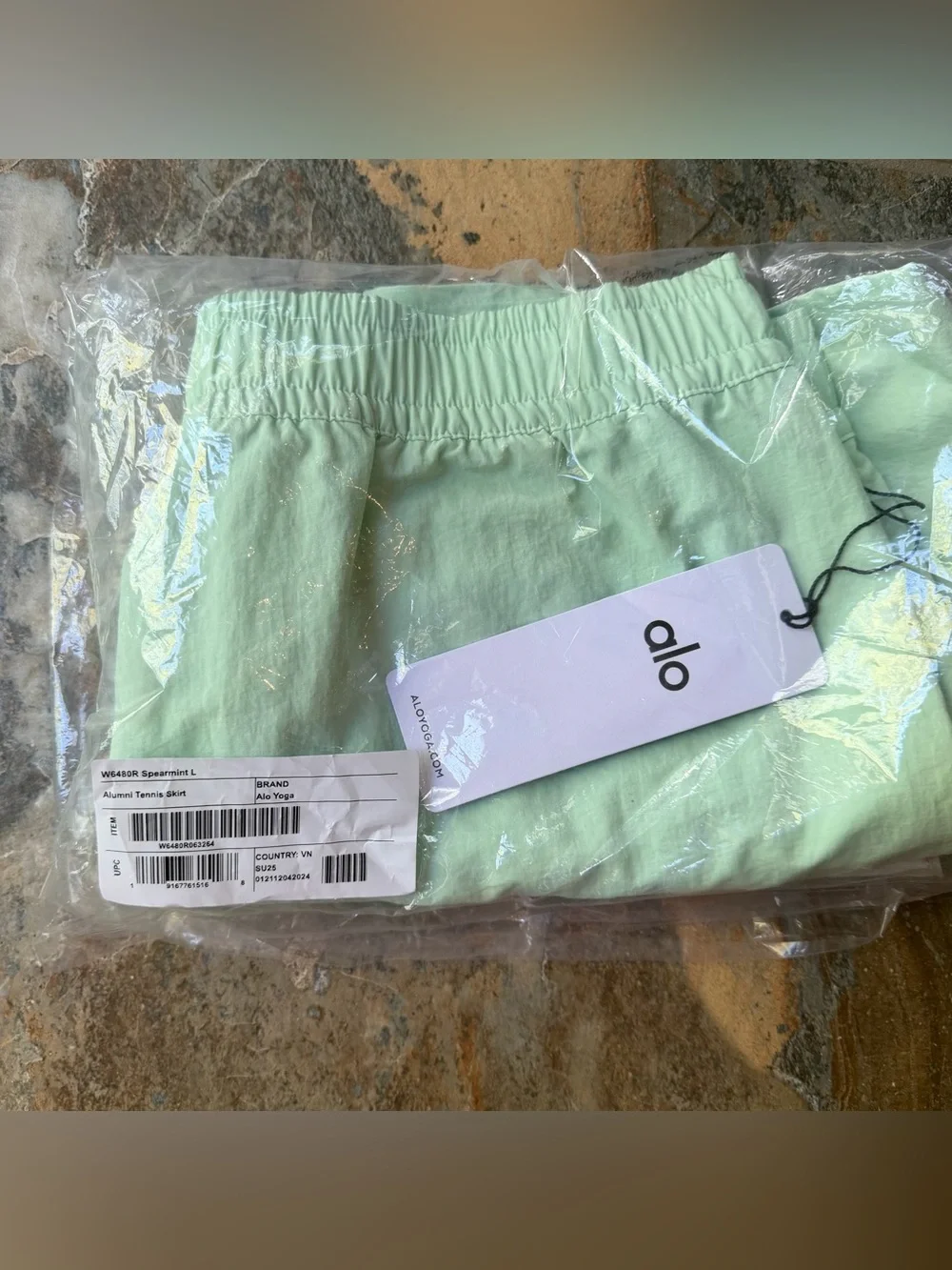 ALO Yoga Alumni Tennis Skirt NWT Women's Size Large Spearmint Green Mini Skirt
